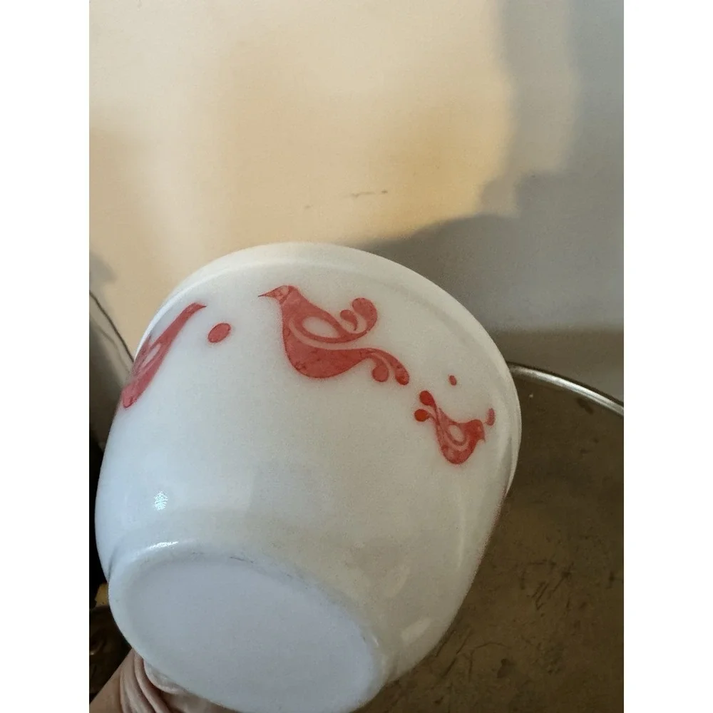 Pyrex Friendship Bird Milk Glass Mixing Bowl Flaw Faded